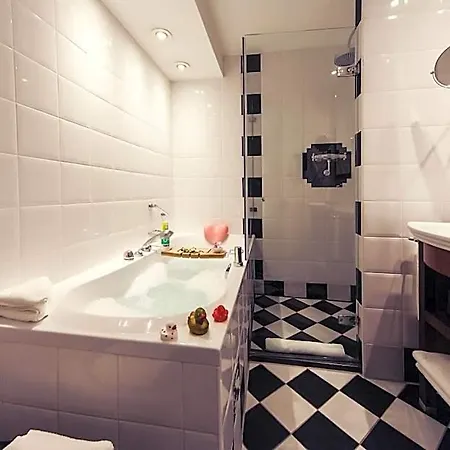 Отель Banks Mansion - Boutique 4*